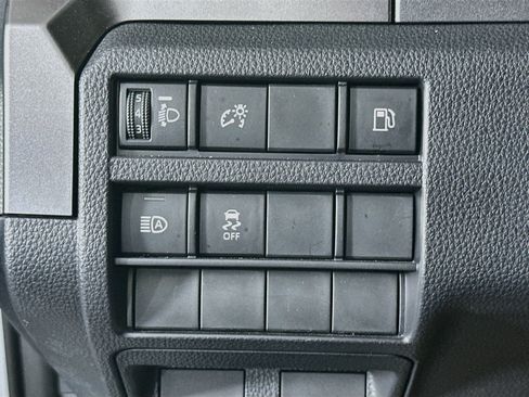 Used 2026 Toyota 4Runner SR5 AWD/4WD image 17