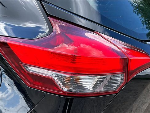 Used 2019 Nissan Kicks S w/ Exterior Package FWD image 26