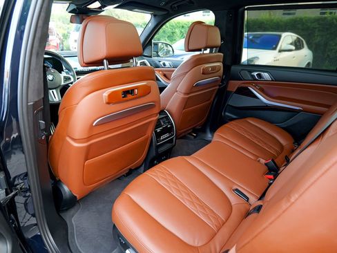 Used 2024 BMW X7 M60i w/ Executive Package AWD/4WD image 27