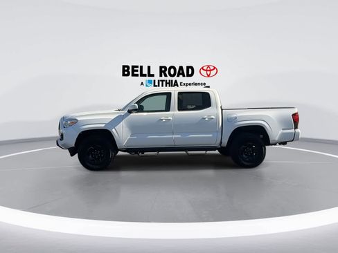 Used 2022 Toyota Tacoma SR image 6