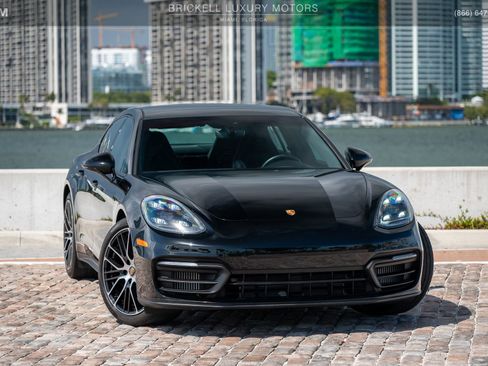 Used 2022 Porsche Panamera Platinum Edition RWD image 2