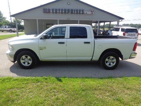 Used 2022 RAM 1500 Classic SLT w/ Electronics Group AWD/4WD image 2