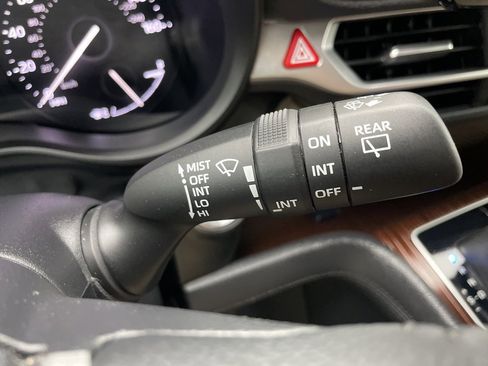 Used 2023 Toyota Sienna XLE image 27