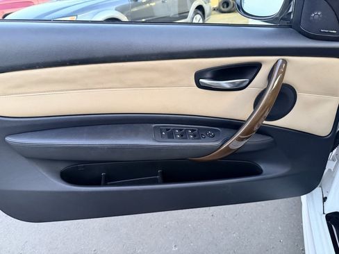 Used 2011 BMW 135i Convertible image 13