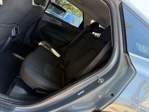 Used 2025 Kia Sportage LX FWD image 34