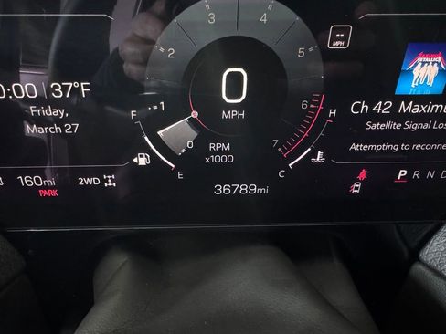 Certified 2025 GMC Yukon XL Denali AWD/4WD image 16