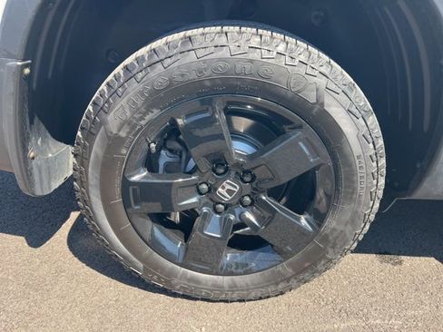 Used 2025 Honda Ridgeline Black Edition image 38