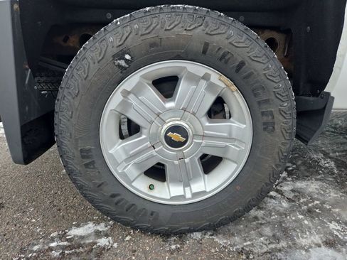 Used 2018 Chevrolet Silverado 1500 LTZ Z71 image 45