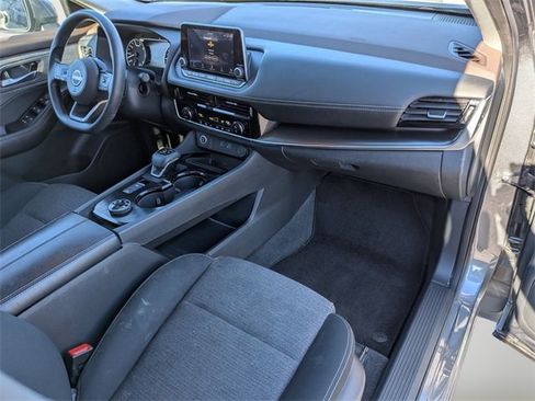 Certified 2023 Nissan Rogue SV image 29