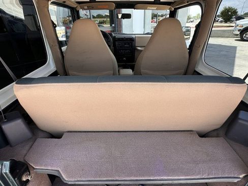 Used 1999 Jeep Wrangler Sahara AWD/4WD image 13