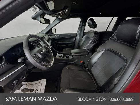 Used 2024 Jeep Grand Cherokee L Altitude AWD/4WD image 20