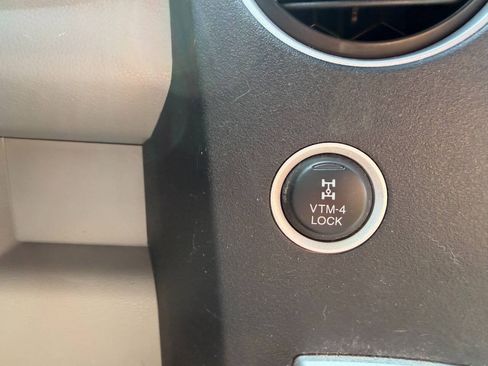 Used 2011 Honda Pilot EX-L image 27