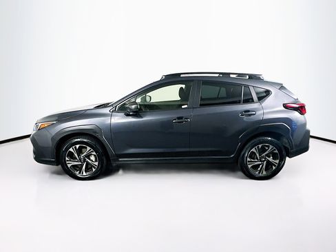 Used 2025 Subaru Crosstrek 2.0i Premium image 4