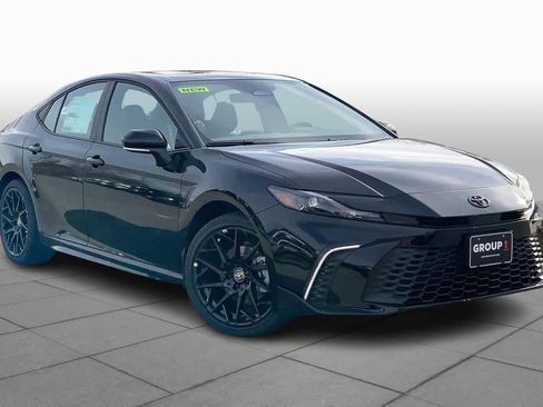 New 2026 Toyota Camry XLE image 2