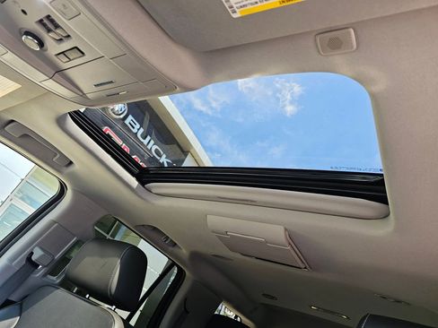 Used 2019 GMC Yukon SLT w/ Open Road Package AWD/4WD image 26