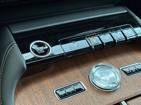 New 2025 Lincoln Navigator Black Label image 22