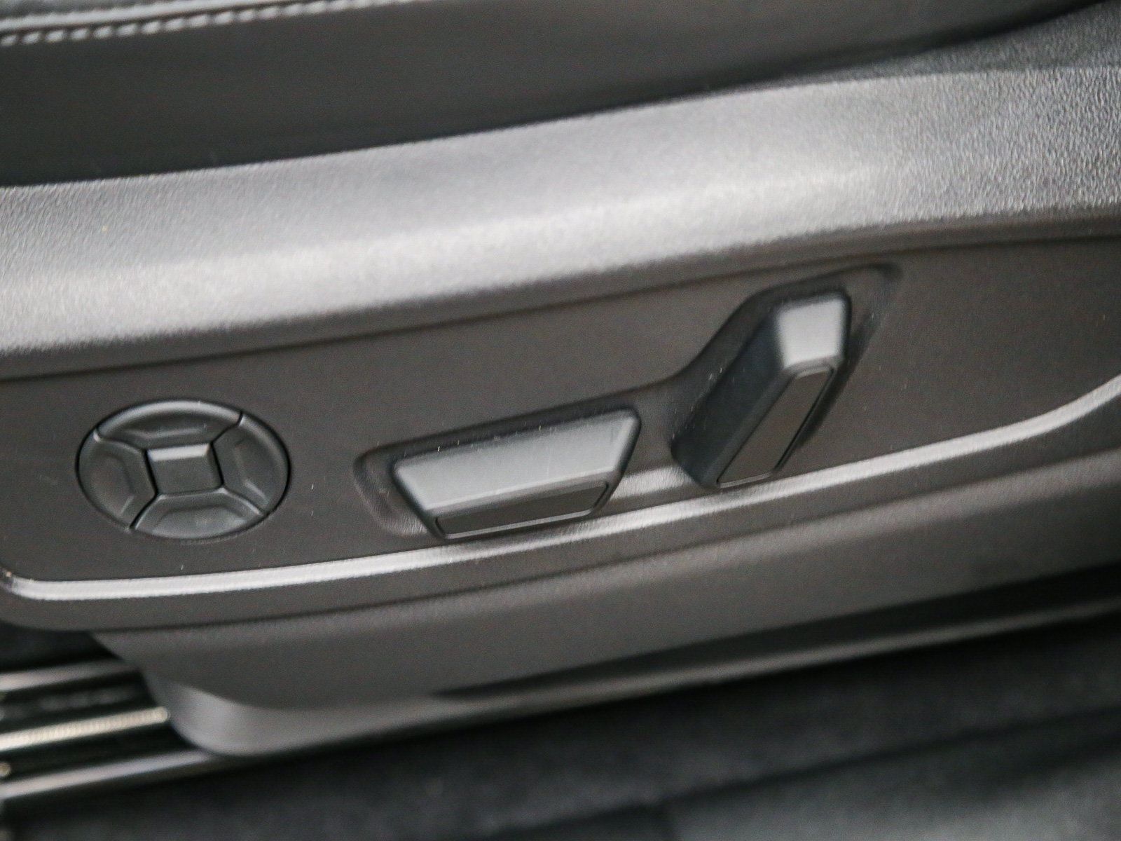 Certified 2025 Audi Q5 Premium Plus AWD/4WD image 22