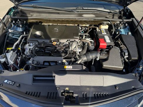 Used 2018 Toyota Camry XLE FWD image 20