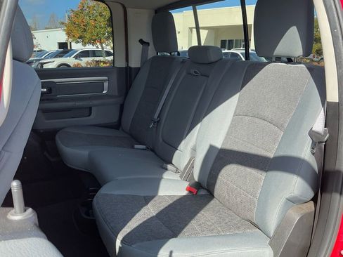 Used 2019 RAM 1500 Big Horn image 25