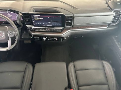 Used 2025 GMC Sierra 1500 SLT RWD image 17