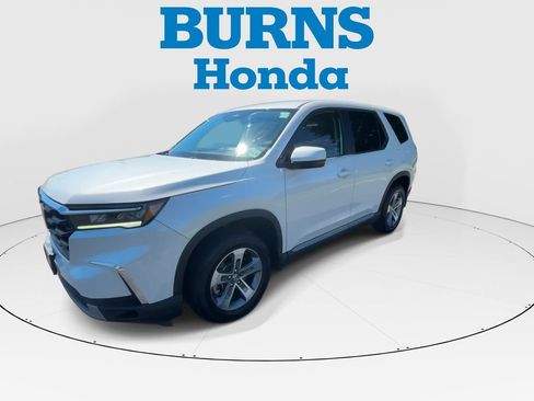 Certified 2023 Honda Pilot EX-L image 4
