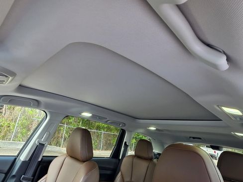 Used 2023 Subaru Ascent Touring AWD/4WD image 9