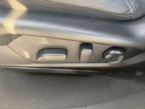 Used 2025 Subaru Forester Limited image 22