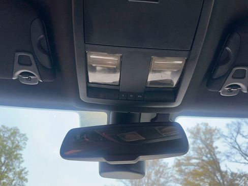 Used 2021 Dodge Challenger SXT w/ Driver Convenience Group image 22