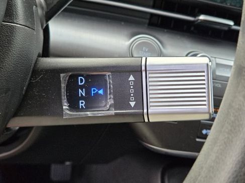 Used 2024 Hyundai Kona SE FWD image 36