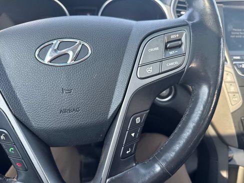 Used 2016 Hyundai Santa Fe SE w/ Option Group 03 AWD/4WD image 40