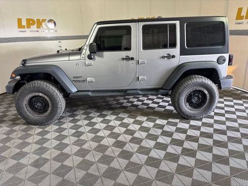 Used 2014 Jeep Wrangler Unlimited Sport w/ Quick Order Package 23S AWD/4WD image 6