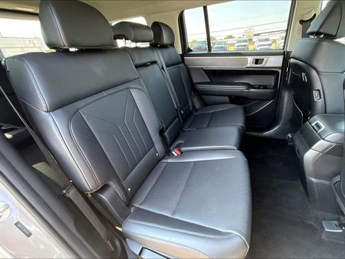 Used 2024 Hyundai Santa Fe SEL image 34