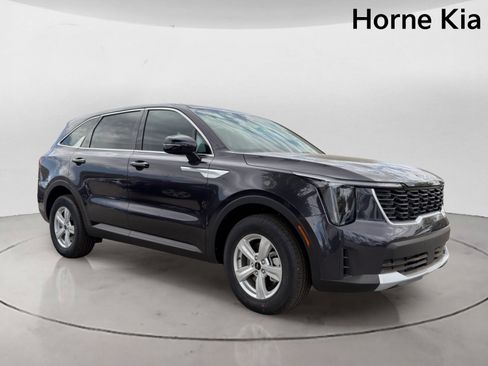 New 2026 Kia Sorento LX FWD image 2