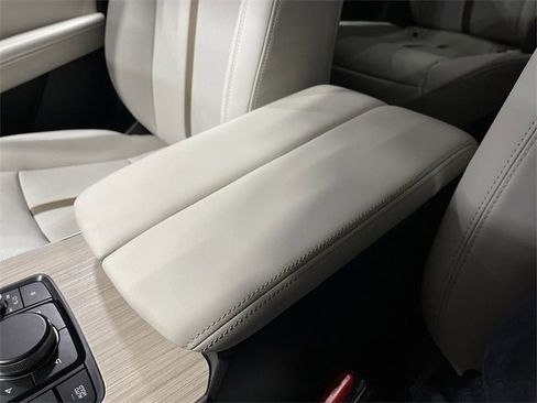 New 2026 MAZDA CX-90 Plug-In Hybrid w/ Premium Plus image 27