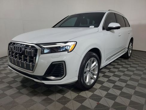 Used 2025 Audi Q7 3.0T Premium AWD/4WD image 3