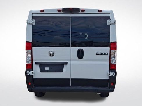 Used 2025 RAM ProMaster 2500 w/ U-Haul Equipment Group FWD image 5