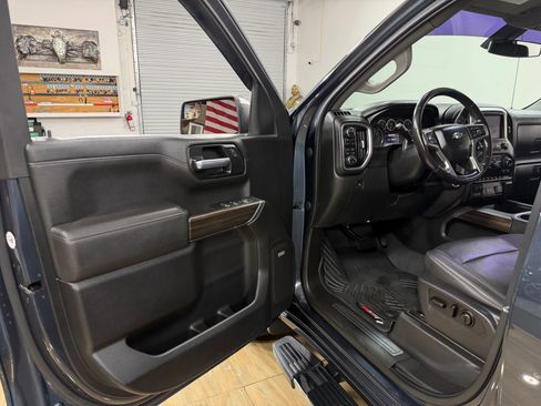 Used 2021 Chevrolet Silverado 1500 RST AWD/4WD image 10