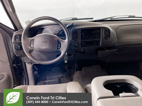 Used 2002 Ford F150 Lariat image 22