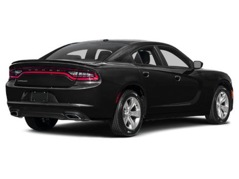 Used 2015 Dodge Charger SE w/ Popular Equipment Group image 2