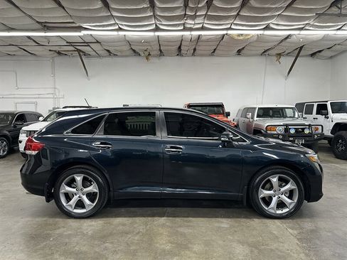 Used 2013 Toyota Venza Limited w/ Tow Prep Pkg AWD/4WD image 2