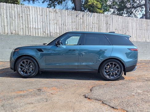 Used 2024 Land Rover Range Rover Sport SE image 23