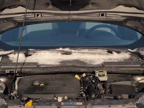 Used 2018 Ford Escape SE image 15