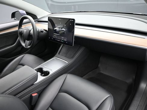 Used 2023 Tesla Model 3 Standard Range RWD image 21