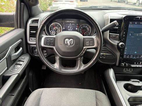 Used 2022 RAM 2500 Big Horn w/ Level C Equiment Group image 9