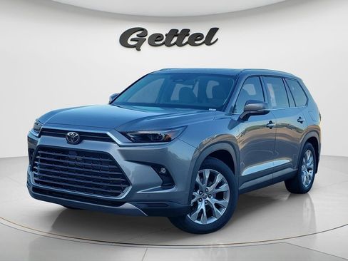 New 2026 Toyota Grand Highlander FWD image 1