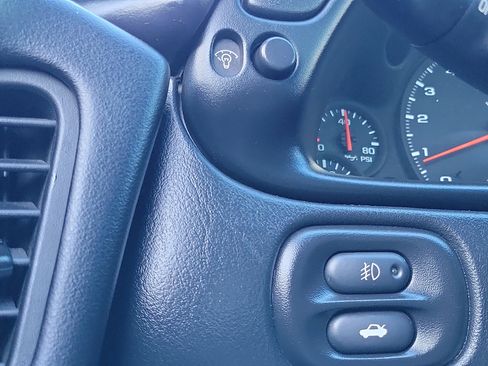 Used 1998 Chevrolet Corvette Coupe w/ Memory Pkg image 15