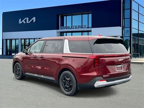 New 2026 Kia Carnival LXS image 9