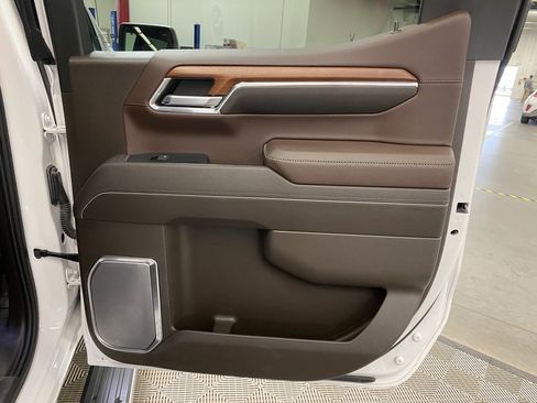 Used 2023 GMC Sierra 1500 Denali w/ Denali Reserve Package image 11