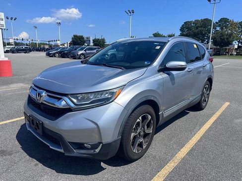 Used 2018 Honda CR-V Touring image 2