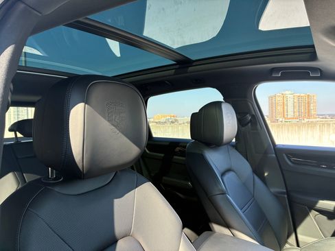 Certified 2023 Porsche Cayenne image 12